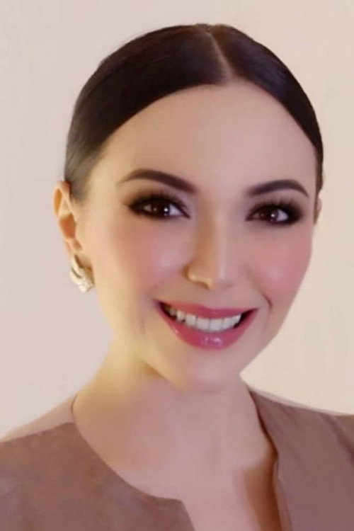 Ravelra Supit as Ruqayah in Poison Sangga: The Homewrecker's Curse