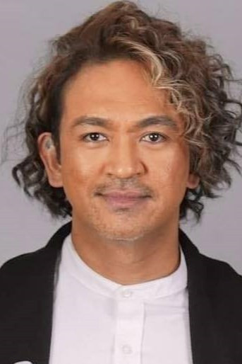 Onyl Torres as Edgar in Imbisibol