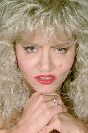 Lee Caroll as Lucy in Mascara