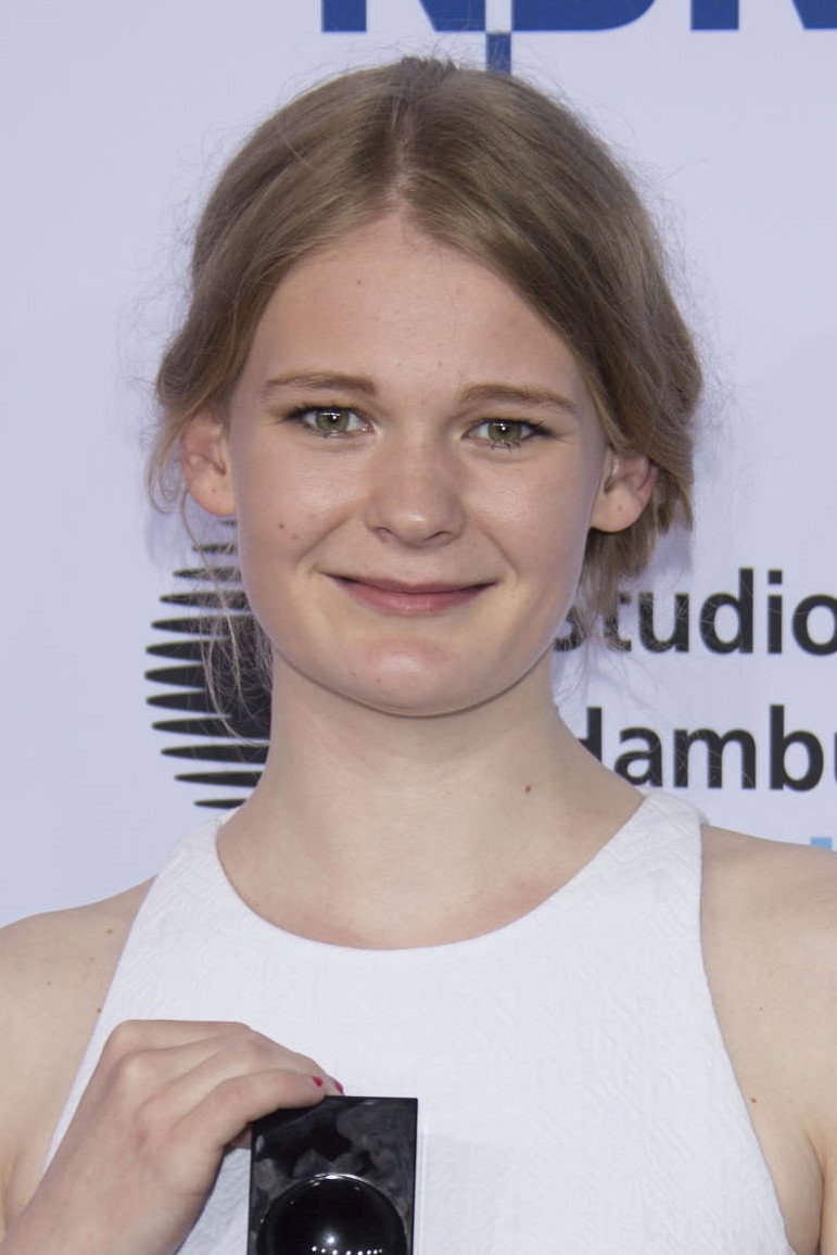Gro Swantje Kohlhof as Marret in Mittagsstunde