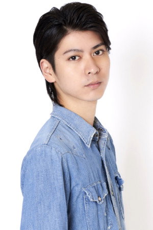 横山涼 as Sakuya Hikawa / Patren 2gou in Kaitou Sentai Lupinranger VS Keisatsu Sentai Patranger