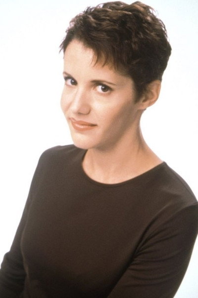 Bess Meyer as Naomi Dylan in Room for Two