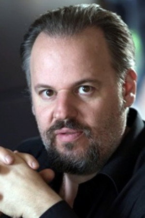 Frédéric Hazan as Franck in Mike