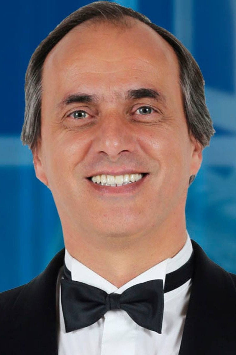 Nuno Guerreiro as Paciente in Camilo's Adventures