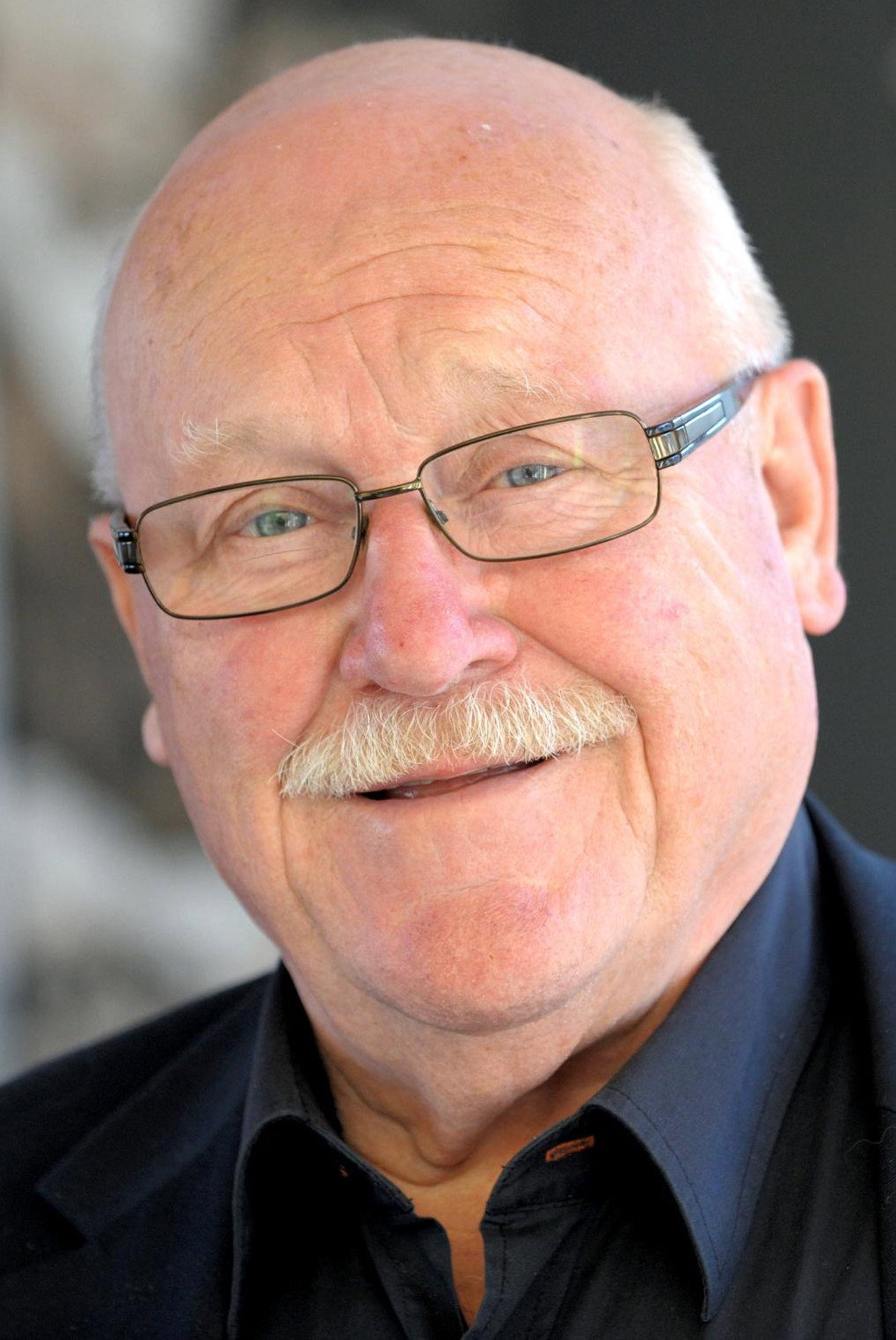 Hans Teuscher as Paul Amann in Fünf Sterne