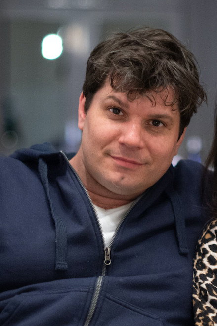 Servé Hermans as Luis in Boy Ecury