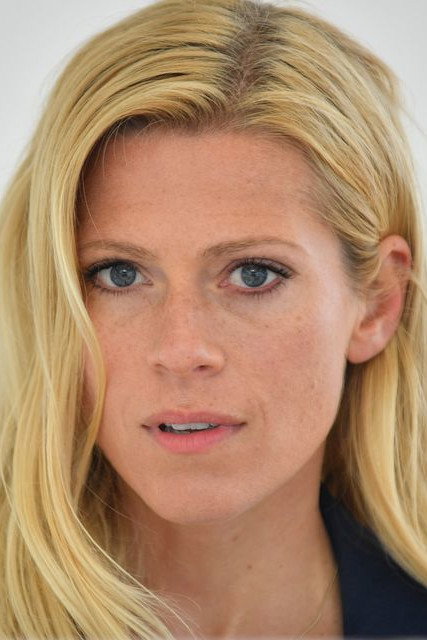 Nele Kiper as Niki Berger in Kanzlei Berger