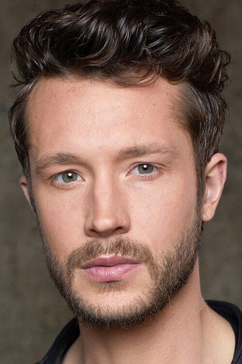 Nick Roux as Scott Pickett in Lemonade Mouth
