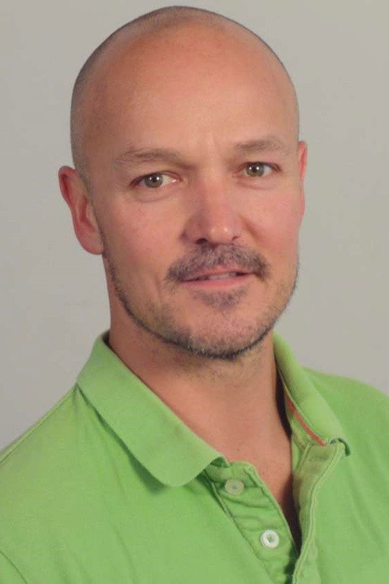 Justin B. Carter as Police 1 (as Justin Carter) in The Dead Room