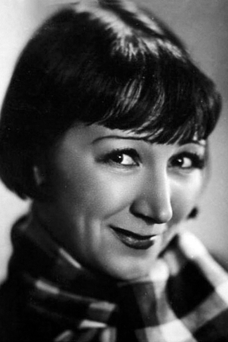 Рина Зелёная as Mrs. Hudson in Sherlock Holmes and Dr. Watson