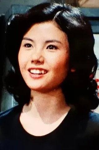 千野弘美 as Mayuko Maeda in Ju-rei: The Uncanny