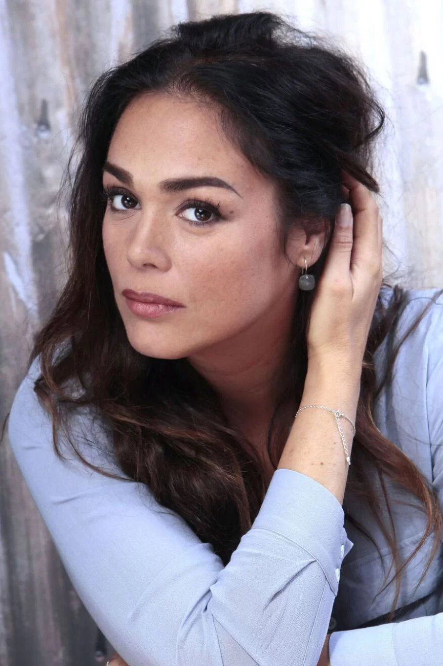 Lola Dewaere as Raphaëlle Coste in Astrid & Raphaëlle