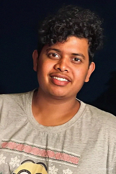 Mohamed Irfan as Babu in Nanban Oruvan Vantha Piragu