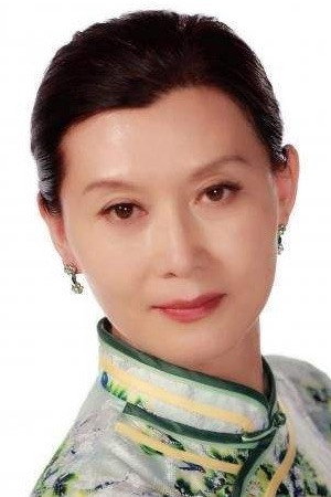修晶双 as Zheng Hong in Dating in the Kitchen