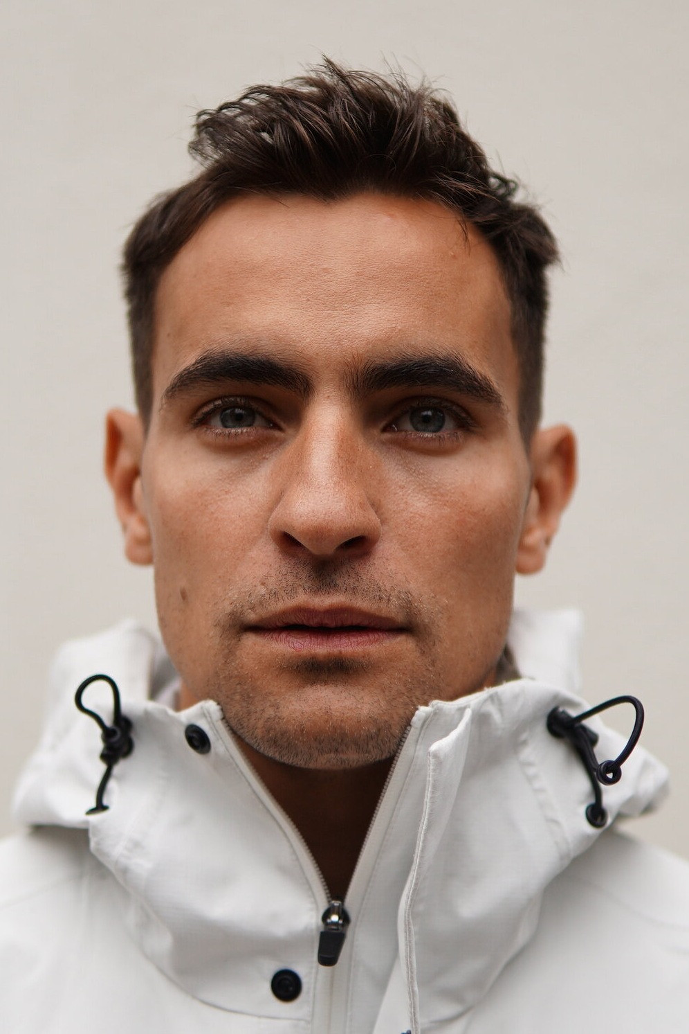 Jonathan Harboe as Paolo in Dystopia