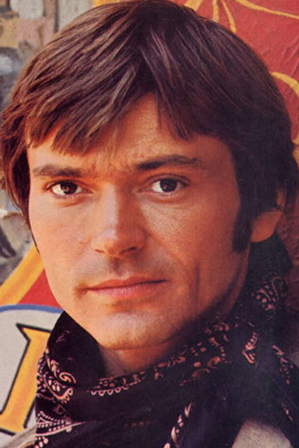Pete Duel as Dave Willis in Love on a Rooftop