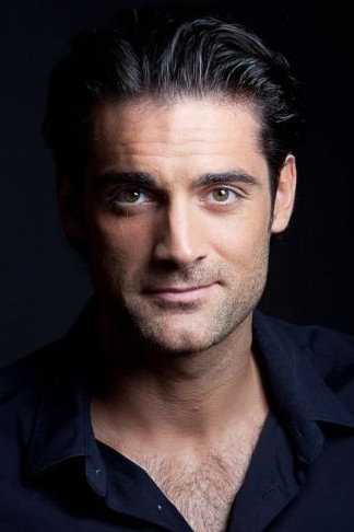 Gil Alma as César Wagner in César Wagner