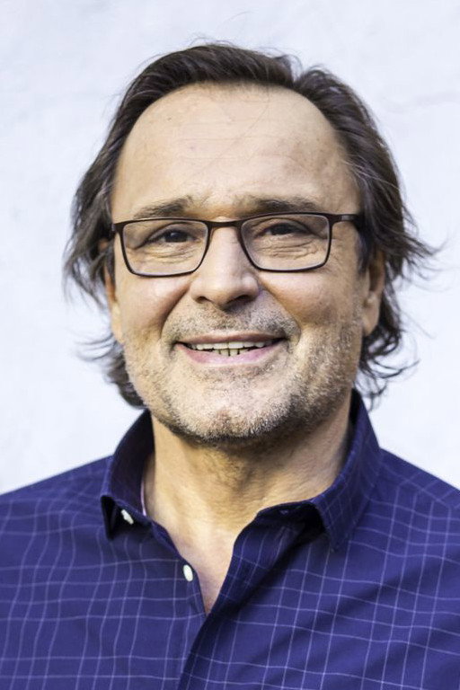 Jozef Vajda as Mikuláš Trnovský in Zoo