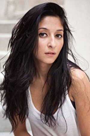 Derya Ayverdi as Mîna in Welcome