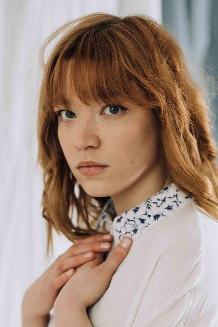 Martina Jindrová as Johana Nekudová in Brothers and Sisters