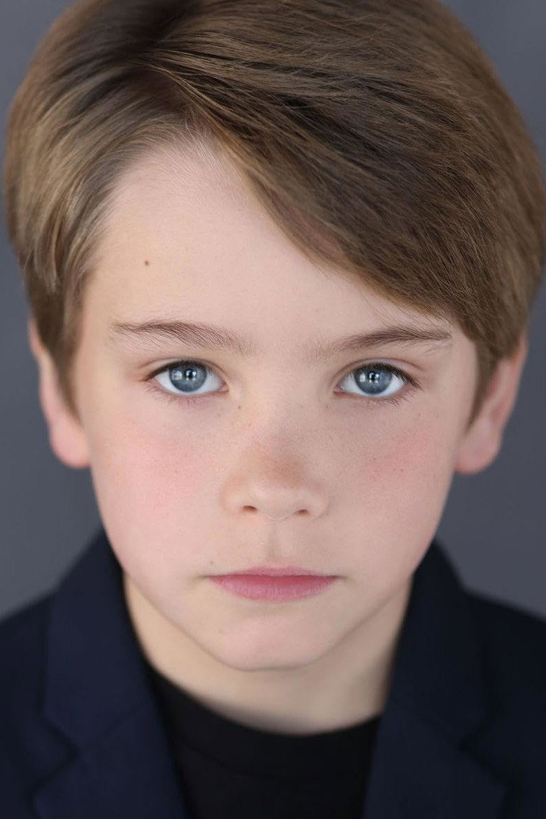 Camden MacQuarrie as Connor in Tooth