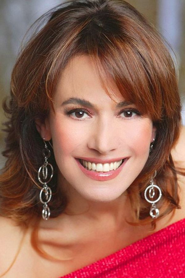 Barbara D'Urso as Giulia in Il manoscritto di Van Hecken