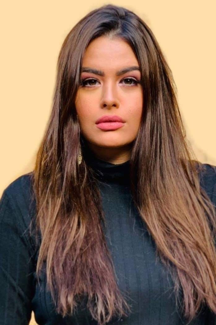 Hanady Mhana as فرح in The Nile Crocodiles