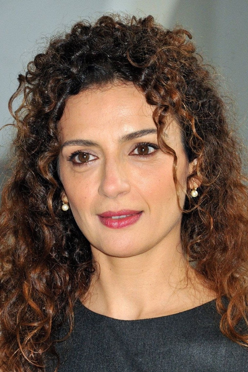 Gioia Spaziani as Barbara Serramonti in Al di la del lago