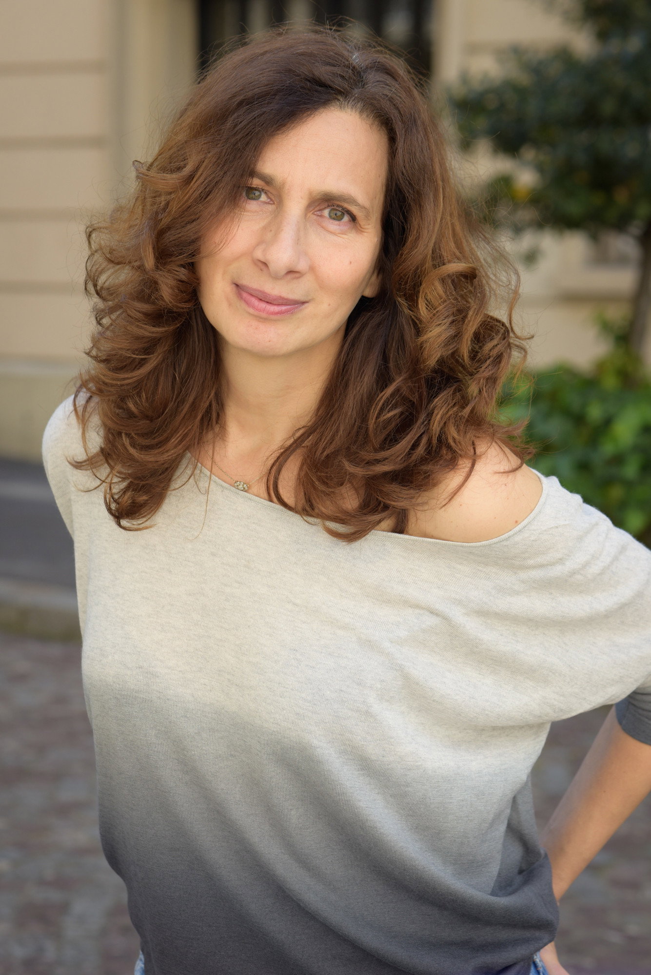 Rim Turkhi as Hala in La Danse Éternelle