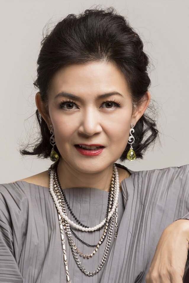 潘芳芳 as Po Fan Cheuk-wah in Fist Fight