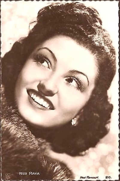 Nita Raya as Arlette in Bécassine