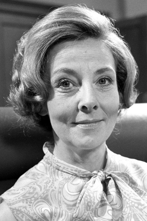 Clare Kelly as Mrs. Forrest in The Sharp End