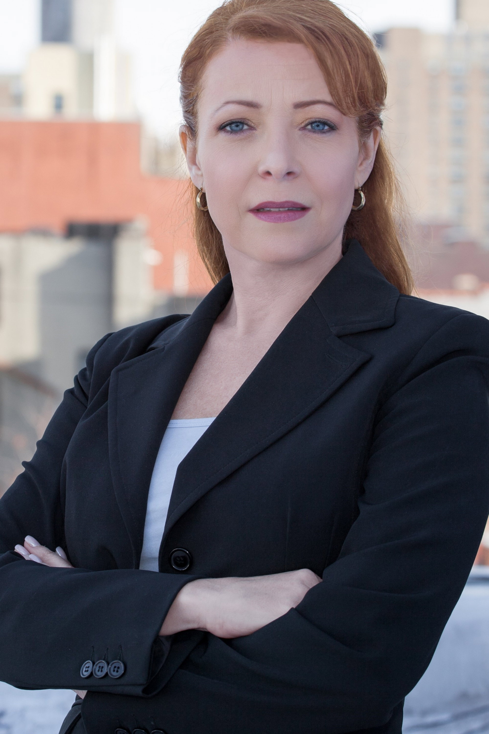 Elizabeth Canavan as Gina in Criminal