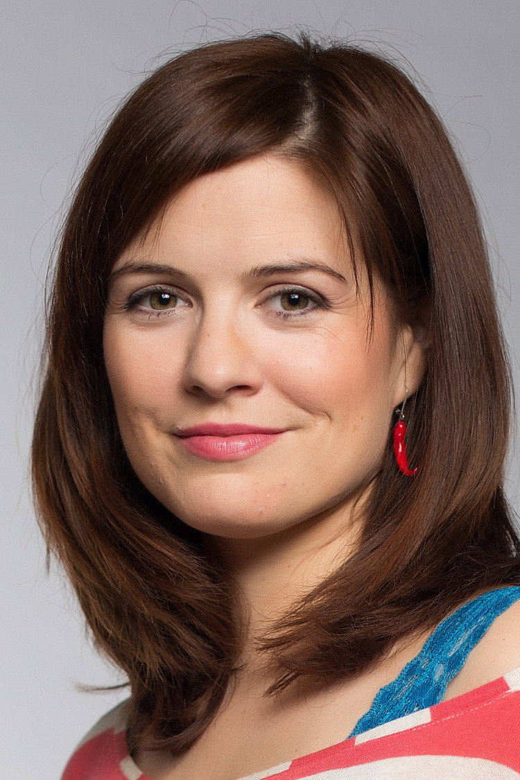 Zuzana Norisová as Radka Bendová in Přešlapy