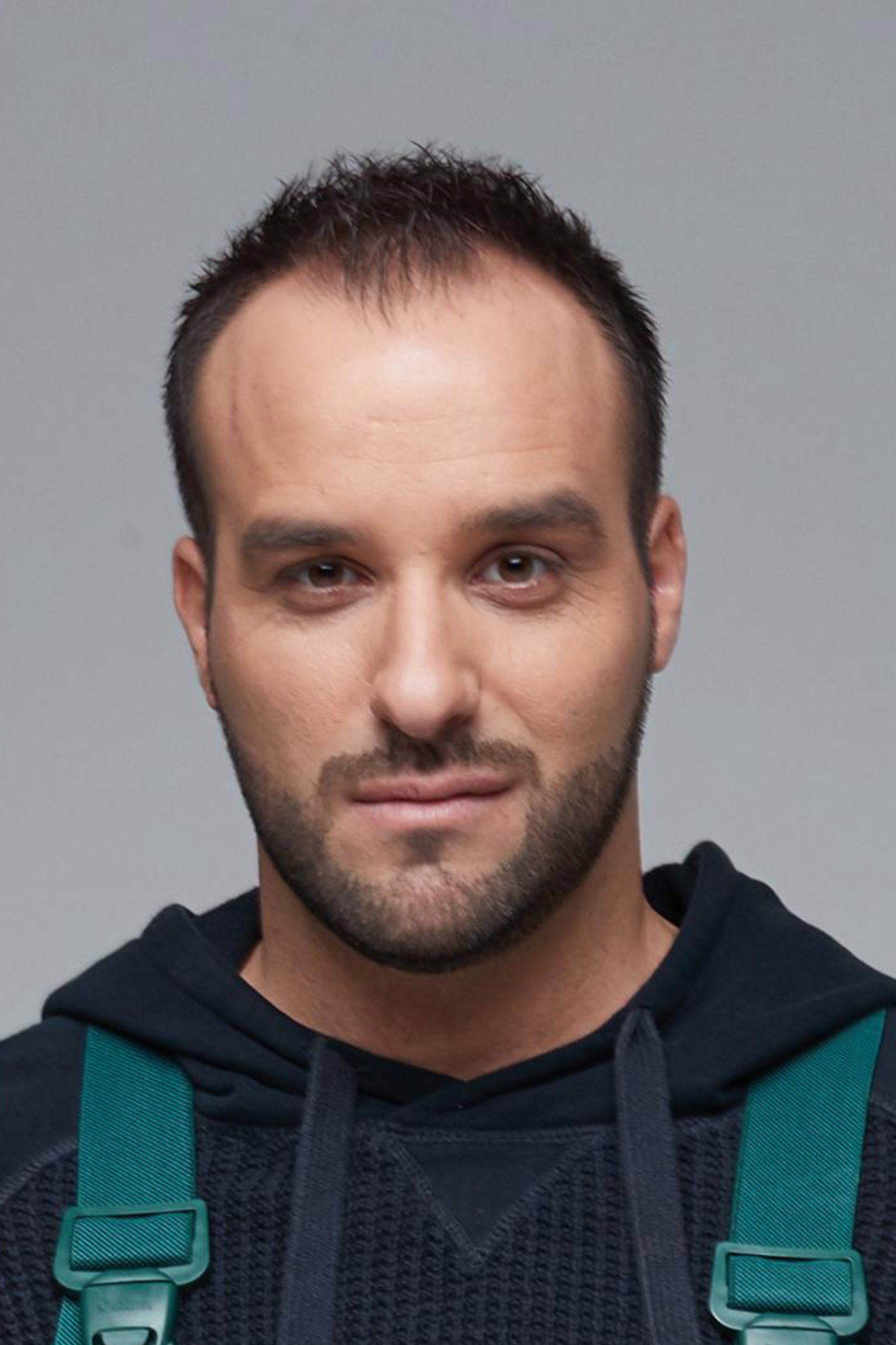 Balázs Varga as Horváth Józsi in Dear Heirs