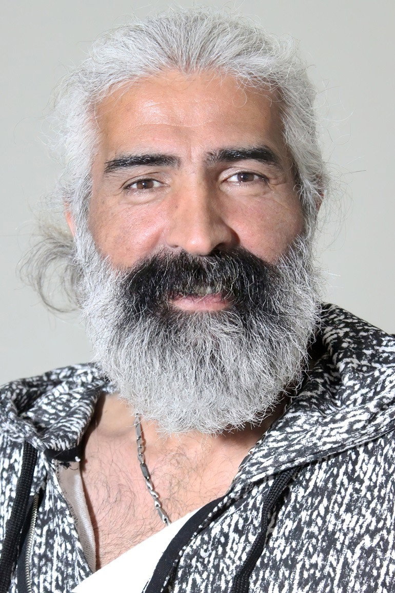 Çetin Yeltekin as Emin in Fedakar