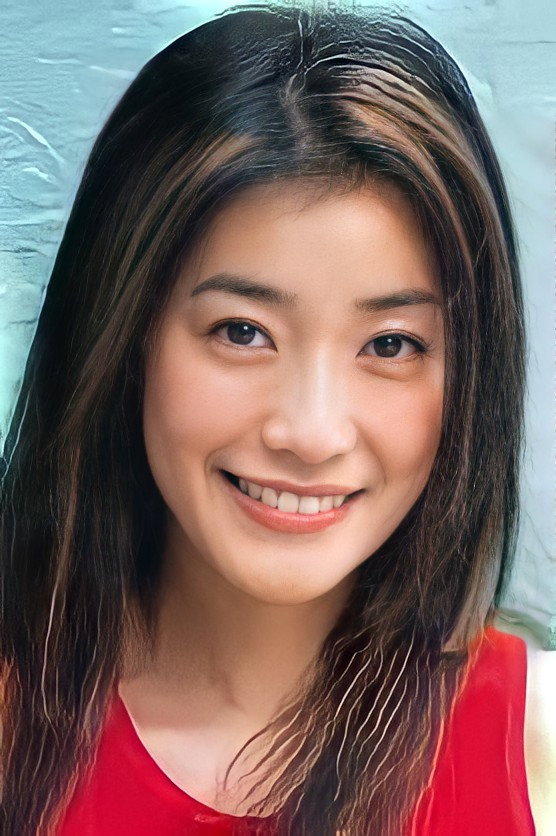 楊張新悦 as 羅晶晶 in Aiming High