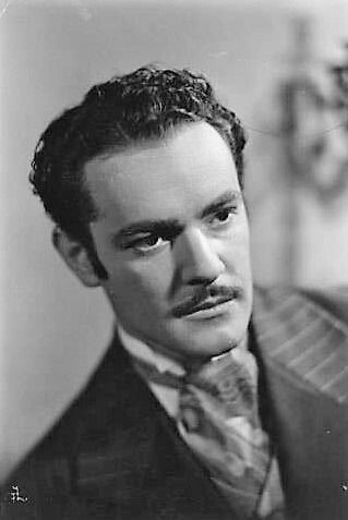 Hugo Pimentel as Gerardo in El gran secreto