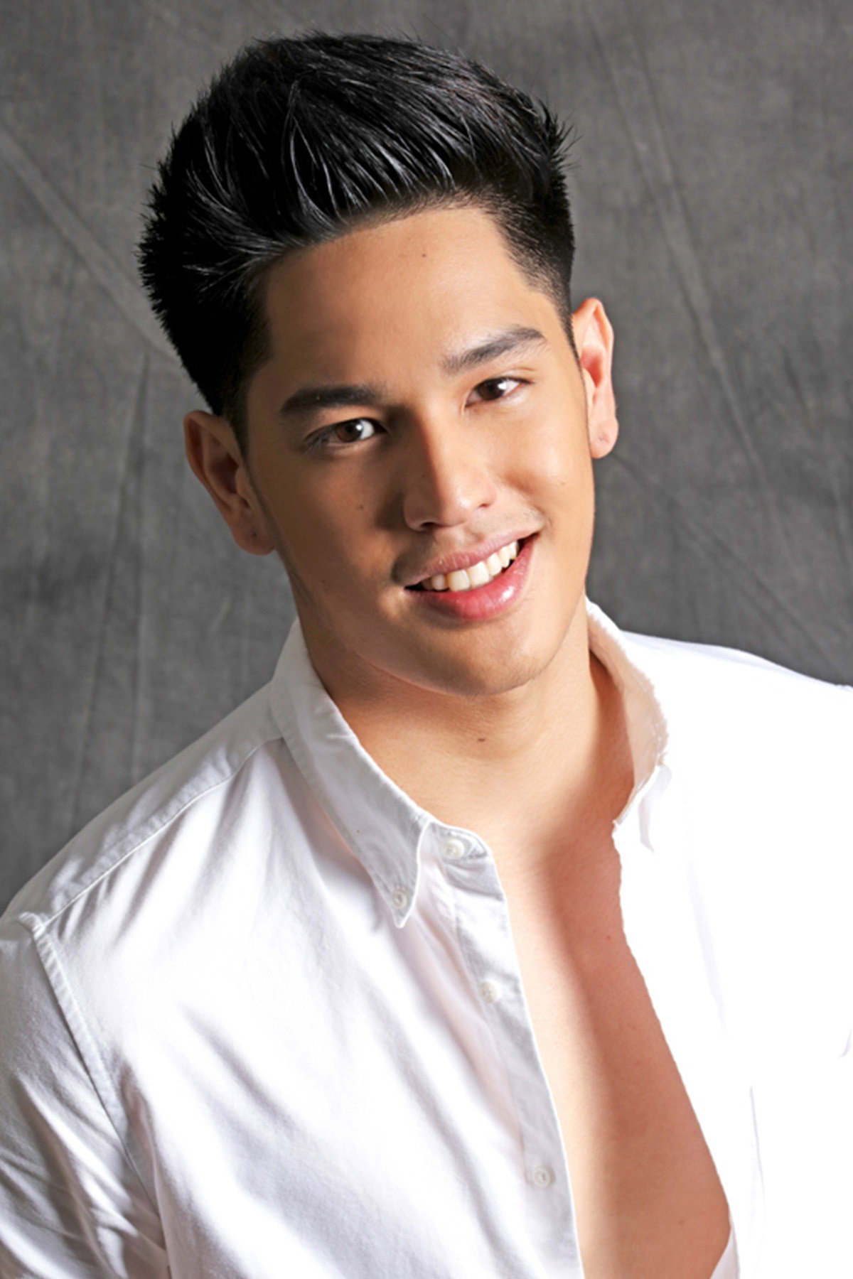 Gab Lagman as Sevi in Safe Skies, Archer