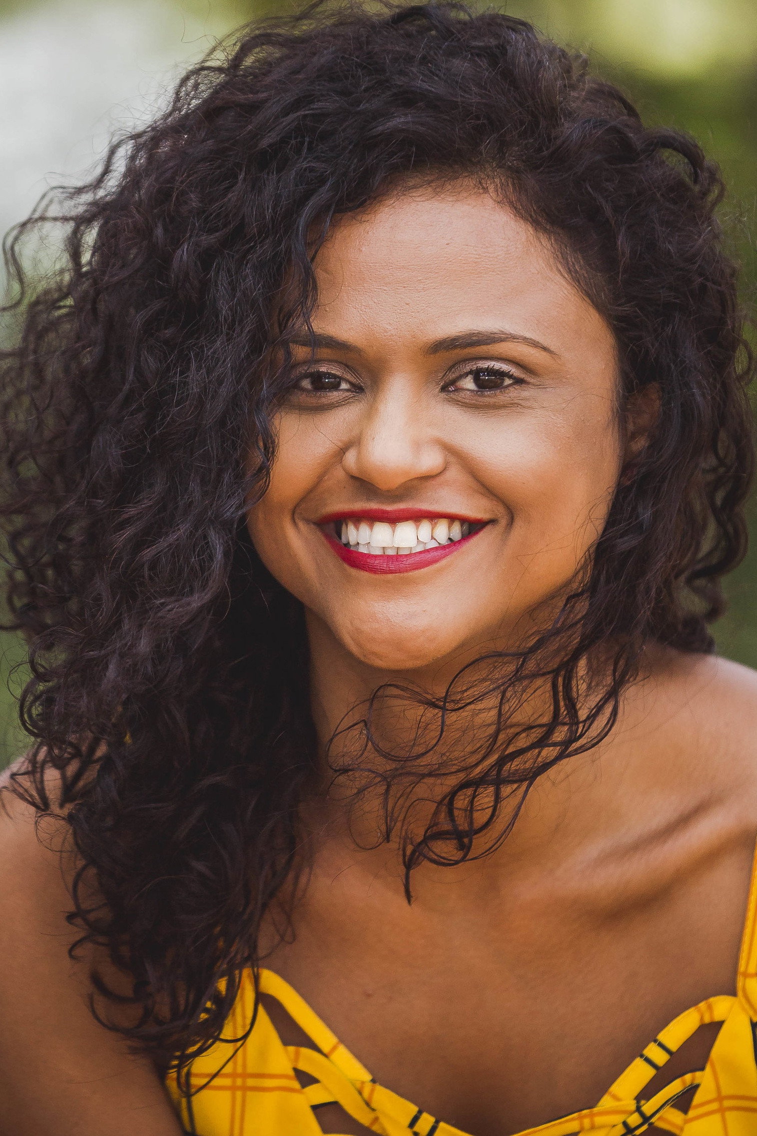 Naloana Lima as Paula in Hard Labor