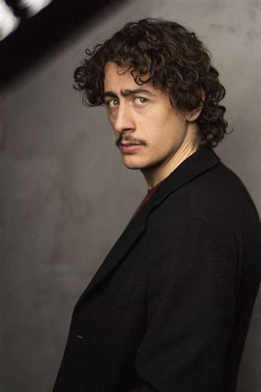 Giacomo Colavito as Roberto Colasanti in Circeo