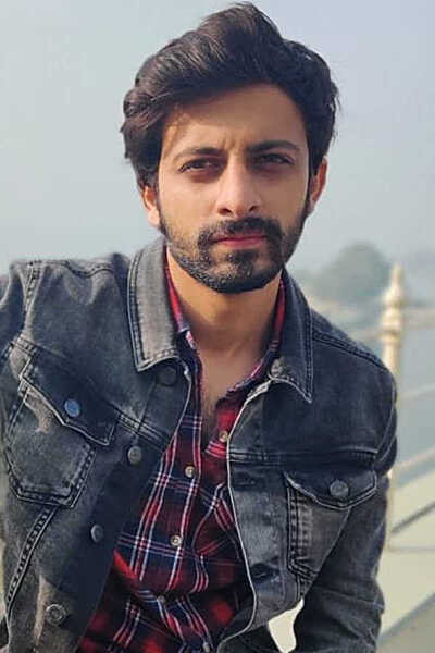Abhishek Chauhan as Viresh Chatwal / Bhukhan in Kill