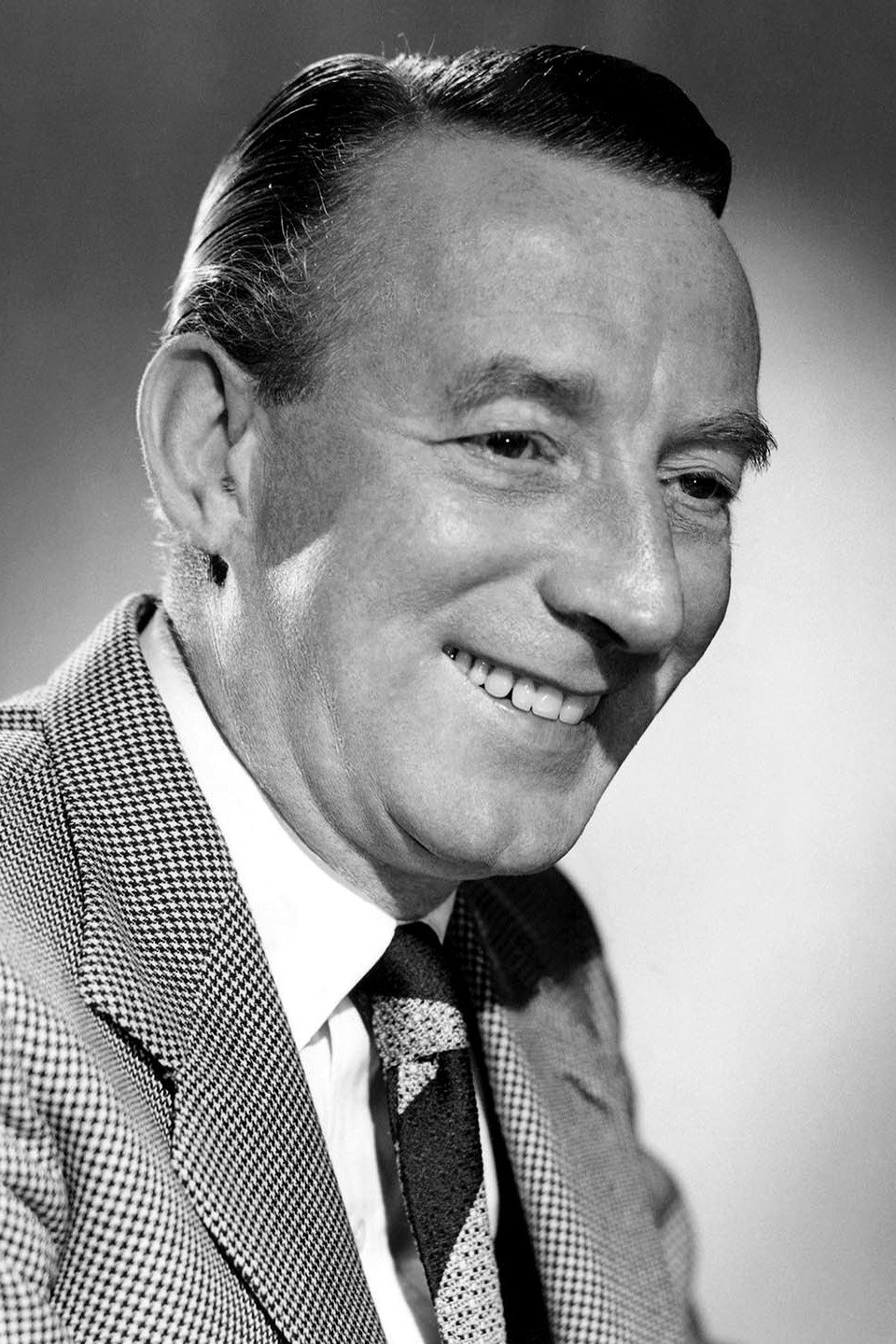 Wilfred Pickles as Jim Gay in The Gay Dog