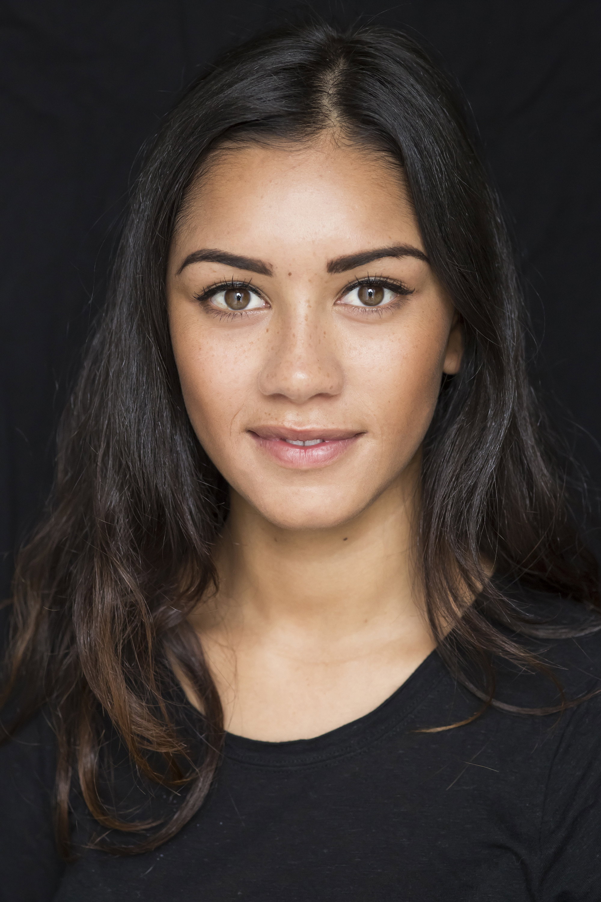 Luciane Buchanan as Kaʻahumanu in Chief of War