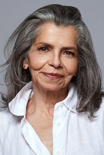 Ana Silvia Garza as Norma Roca Vda. de Gaitán in Alcanzar una estrella