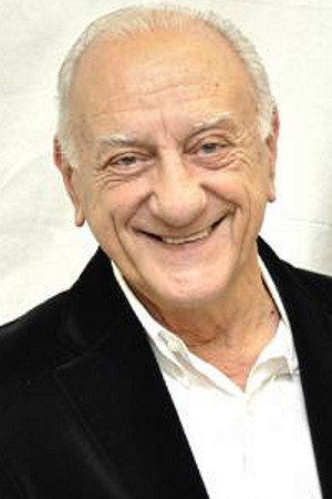 Jorge D'Elía as Elías Makaroff in Lost Embrace