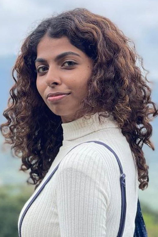 Malavika Manoj as Swathi in Naayaadi