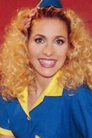 Lianne de Villiers-Heyl as Coco de Kok in Poena