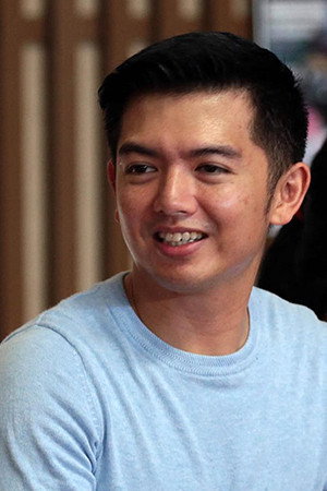Nicky Tirta as Damar in Angel