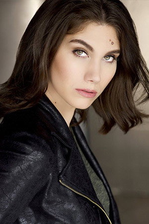 Vanessa Leigh as Chloe in Inclusion Criteria